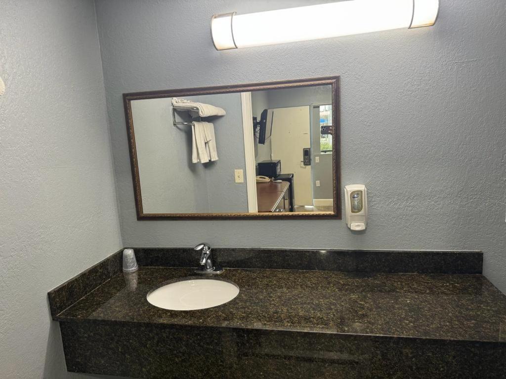 Midtown Lodge Jacksonville Eksteriør bilde